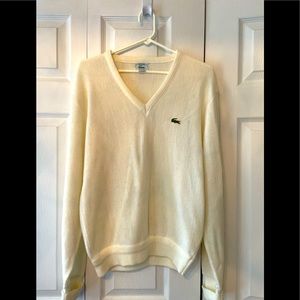 Izod v-neck, like new!